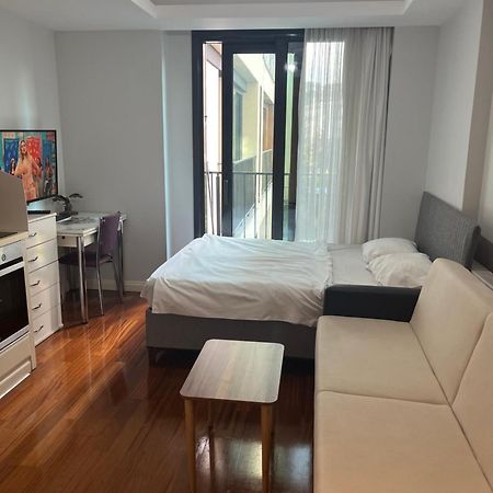 Studio Flat-One Room In Lux Residence Near Taksim-Beyoglu Provincia di Provincia di Istanbul Esterno foto